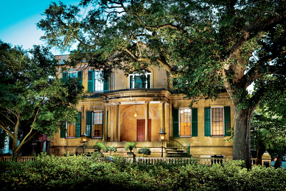 Owens-Thomas House & Slave Quarters