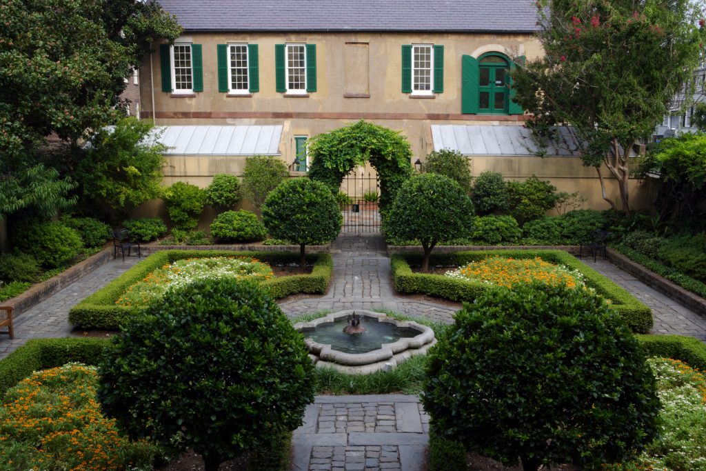 Owens-Thomas House & Slave Quarters