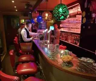Bar Kunterbunt