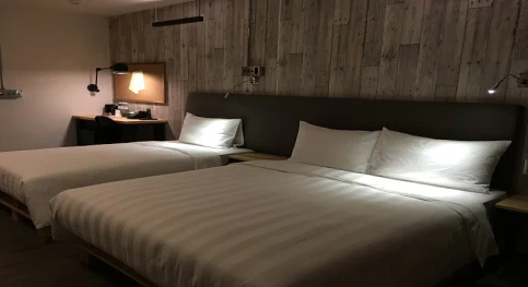 Papa Whale Hotel