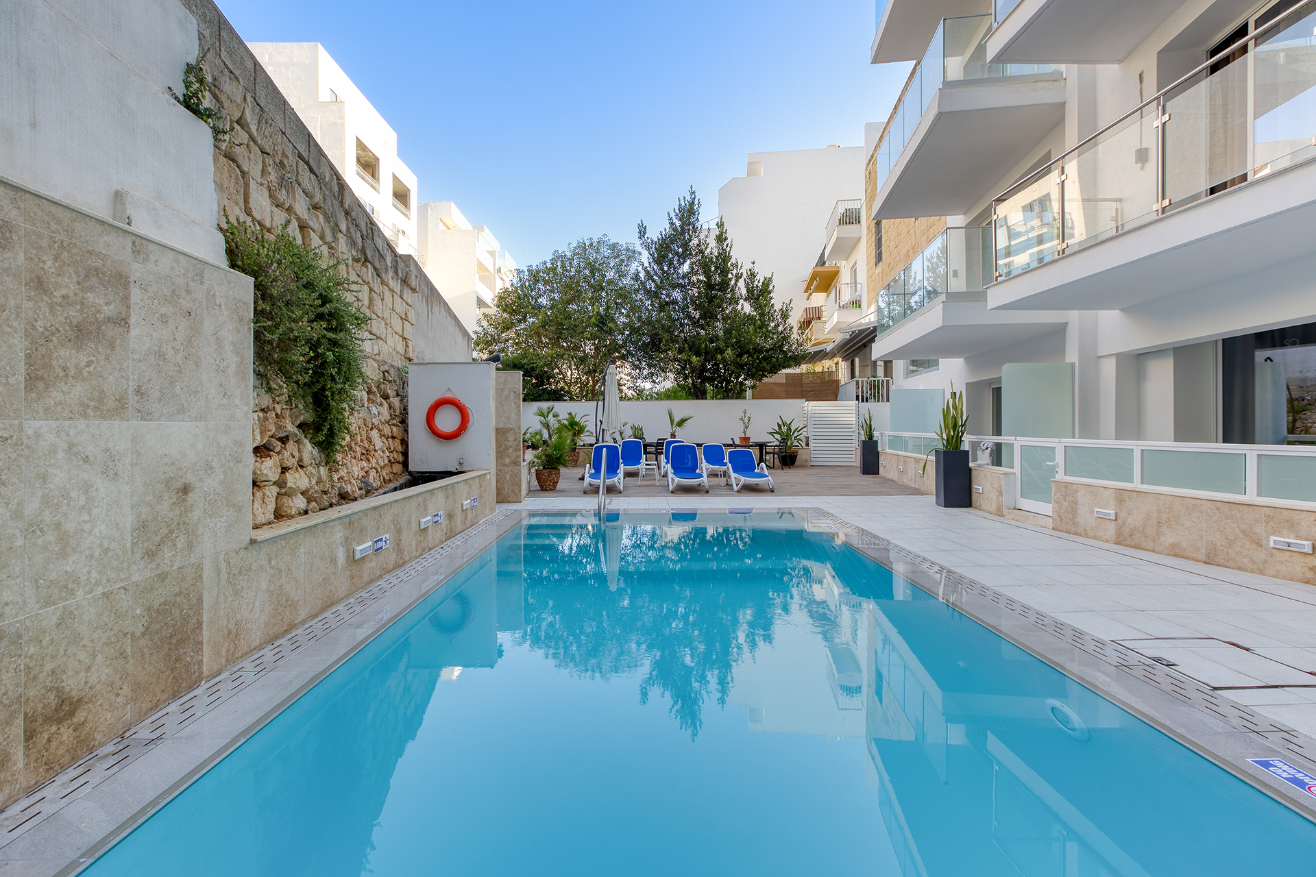 Solana Hotel and Apartments