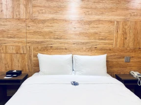 Burgary Hotel