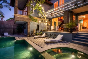 Sunclad Villa