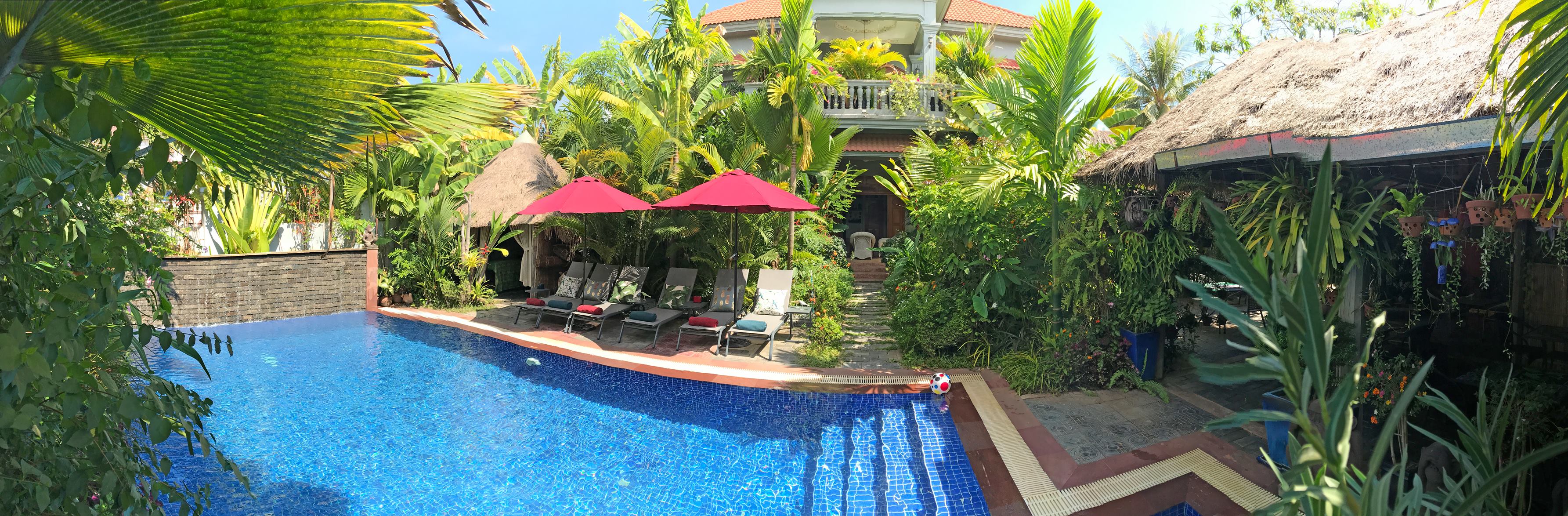 3 Monkeys Villa - Gay Hotel