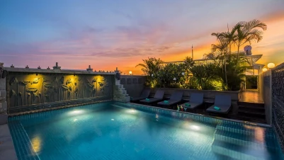 other gay-popular hotels