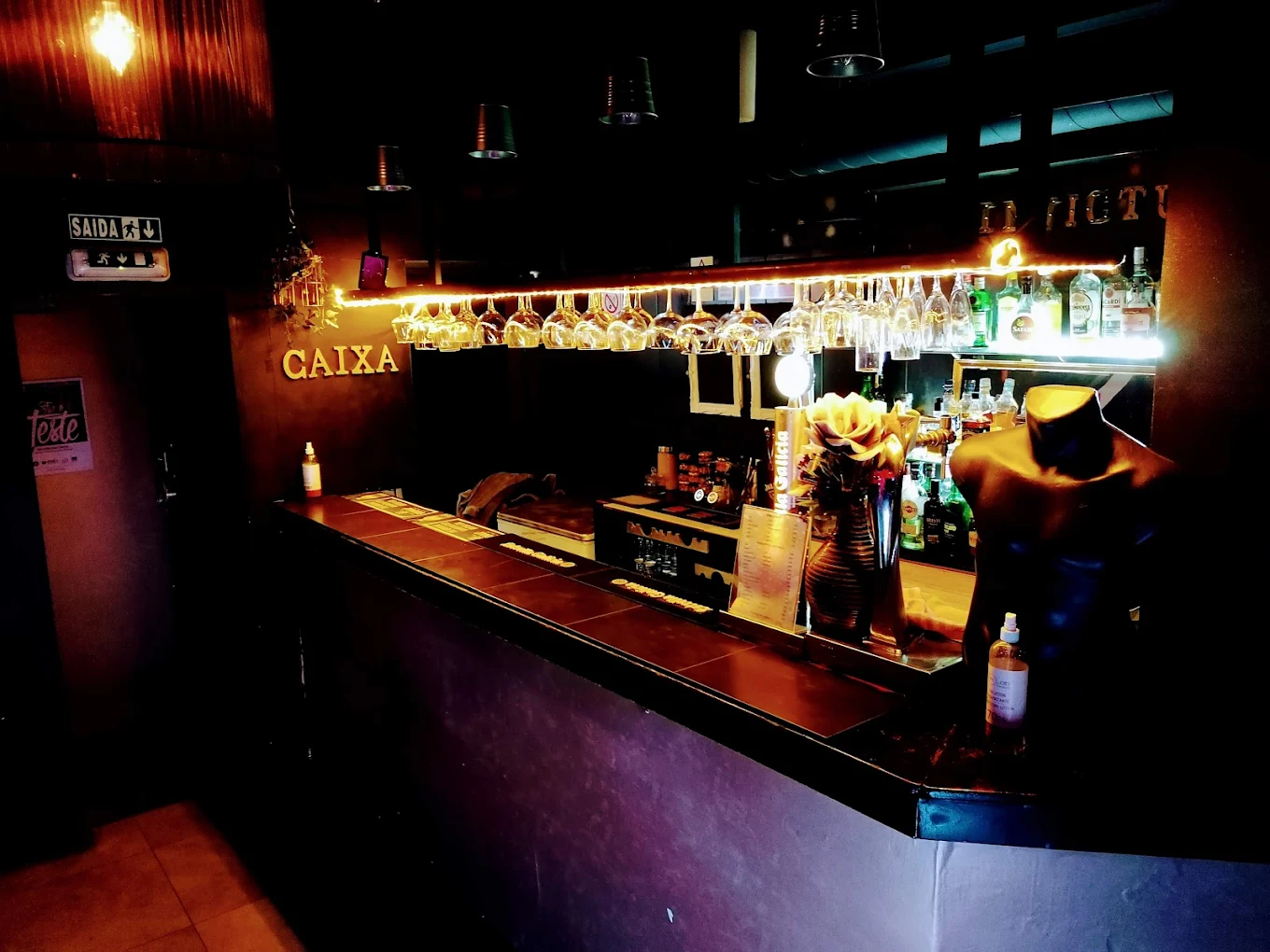Invictus Cafe Bar
