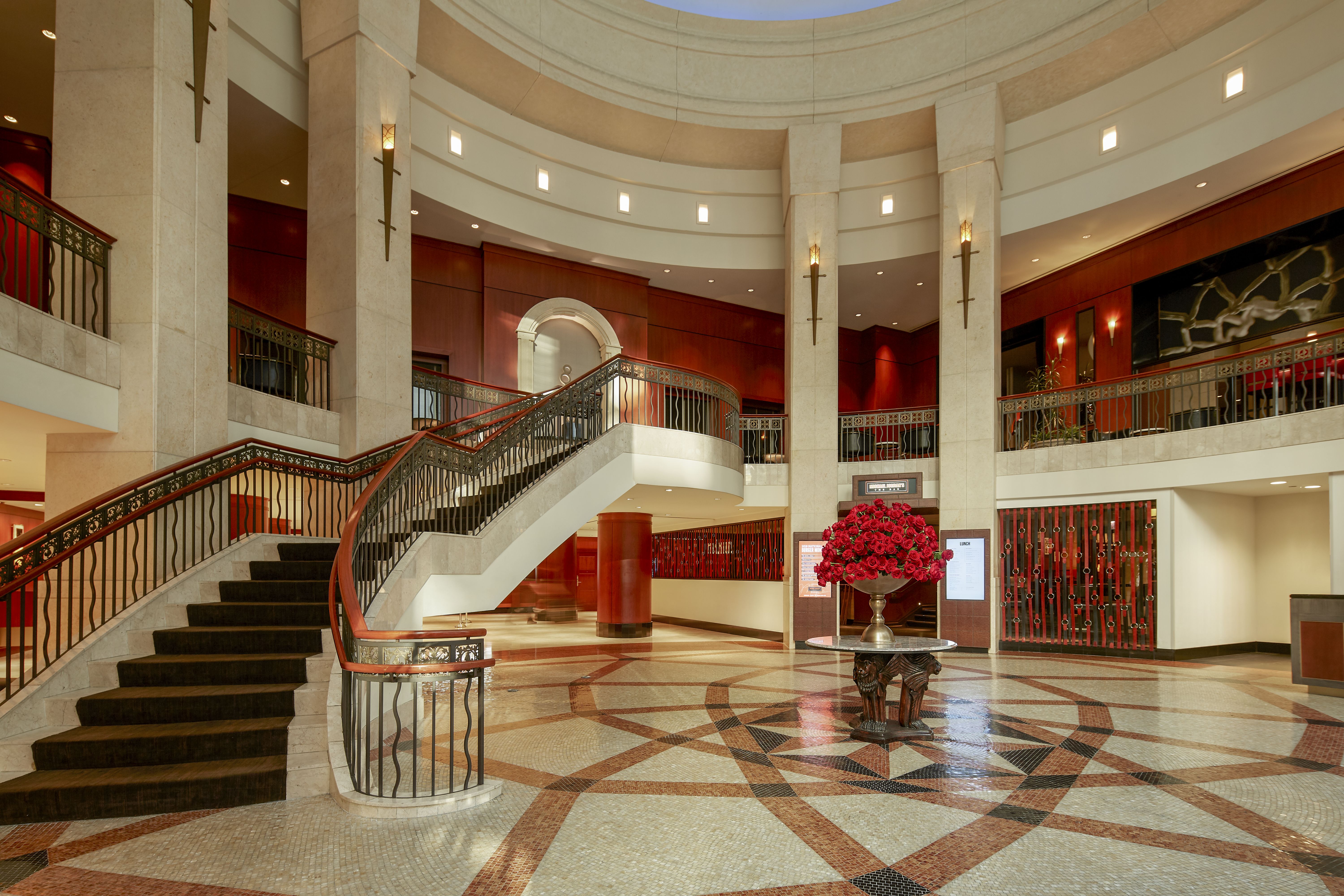 InterContinental Chicago, Magnificent Mile