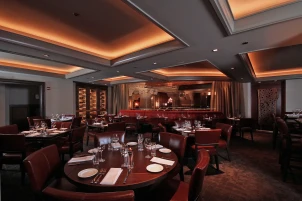 InterContinental Chicago, Magnificent Mile