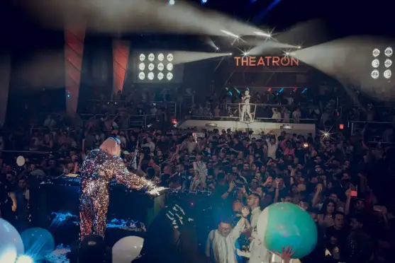 Theatron