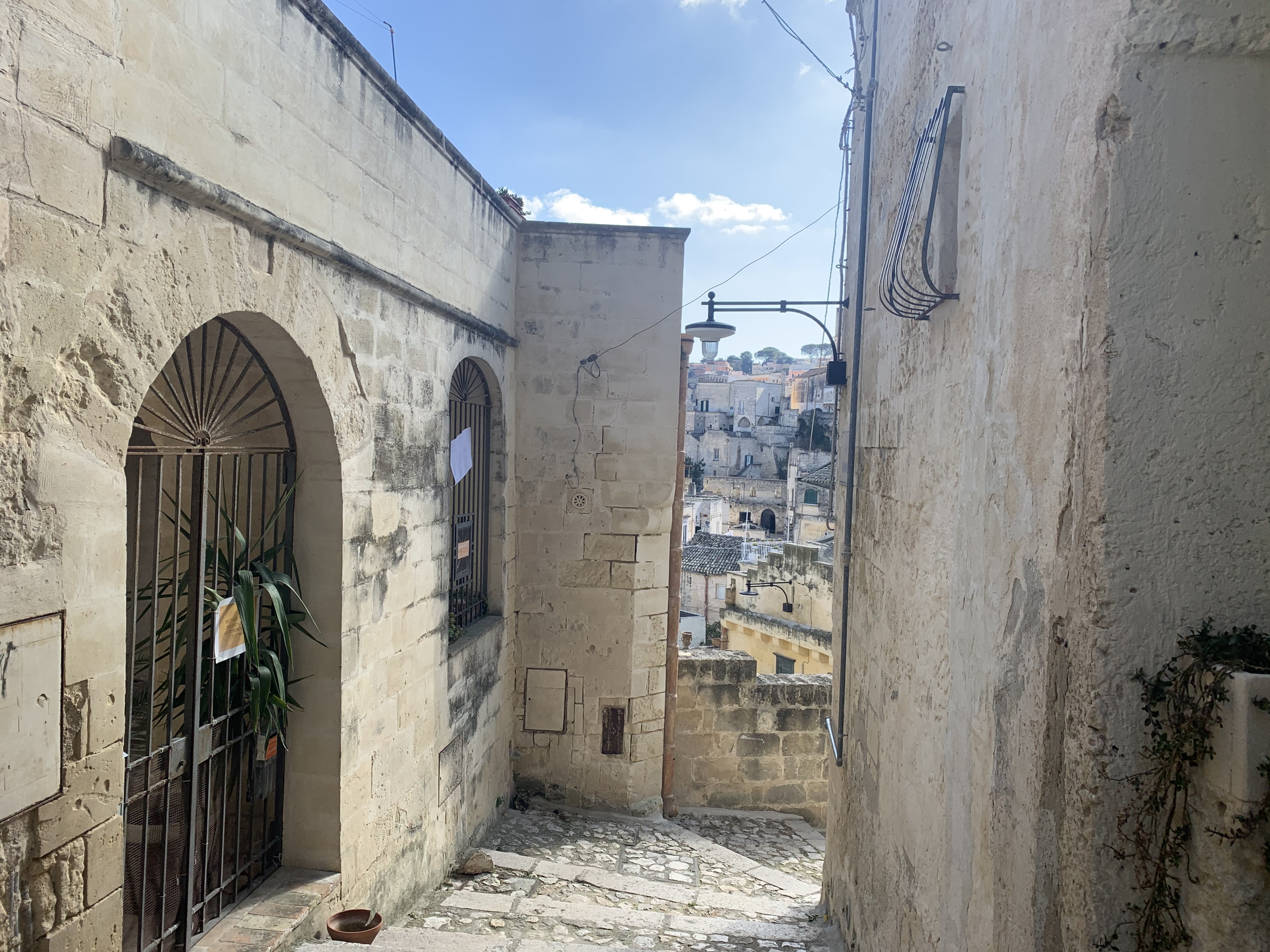 Matera: “No Time To Die” in Italy’s cave city