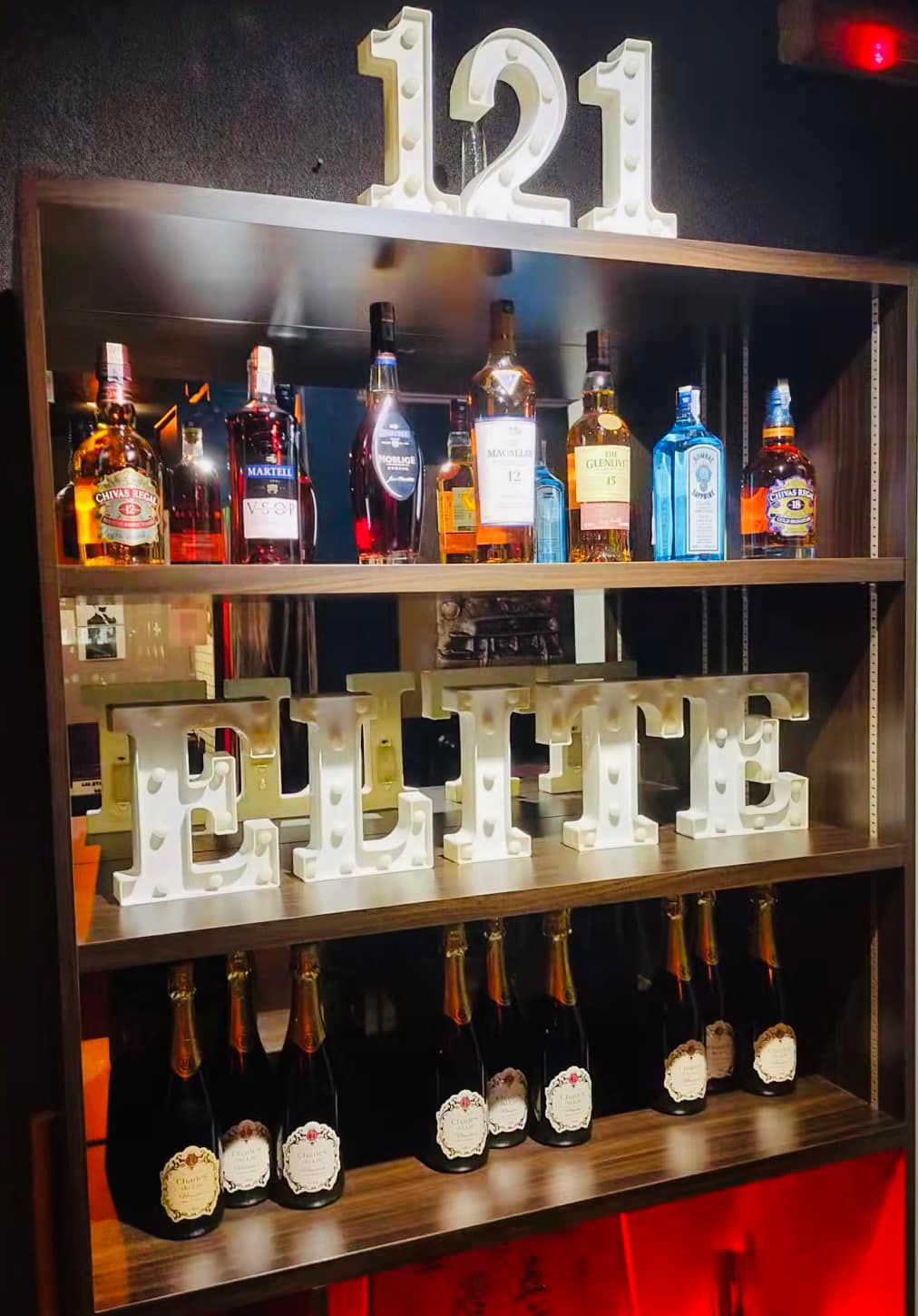 Elite 121 Bistro