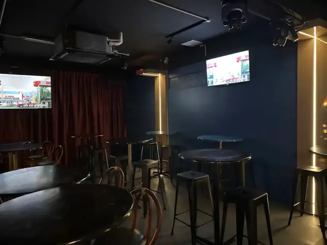 Elite 121 Bistro