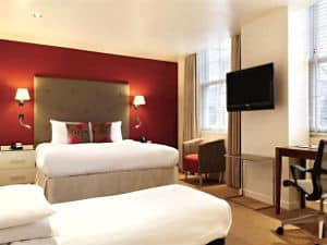 DoubleTree ng Hilton – West End
