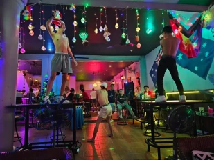 Cocka2 Bar