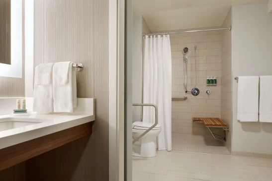 Courtyard By Marriott Downtown Ottawa