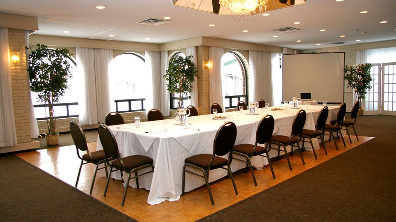 Gananoque Inn & Spa