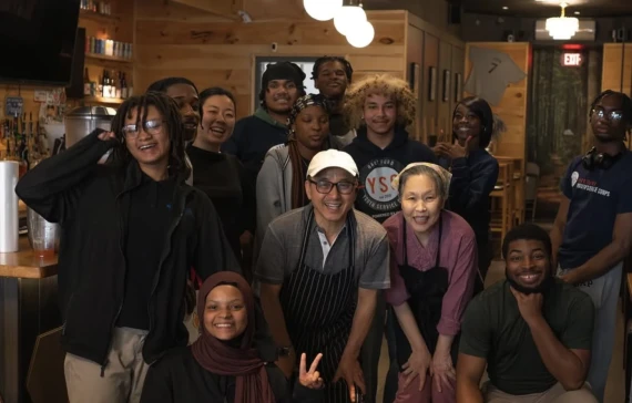 Sunberry Restaurant and Bar - Gay-Friendly Bar in Hartford