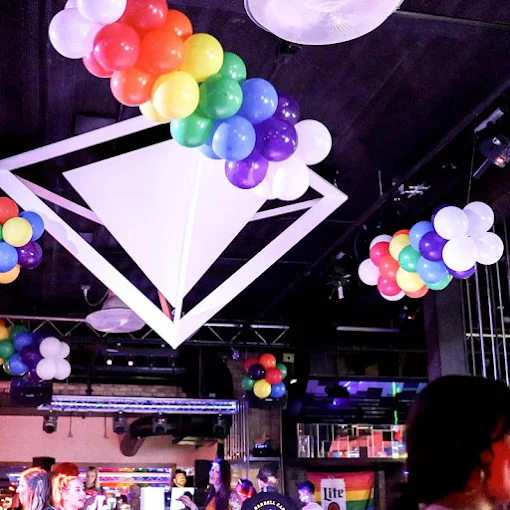 LaCage NiteClub - Gay Club in Milwaukee, Wisconsin