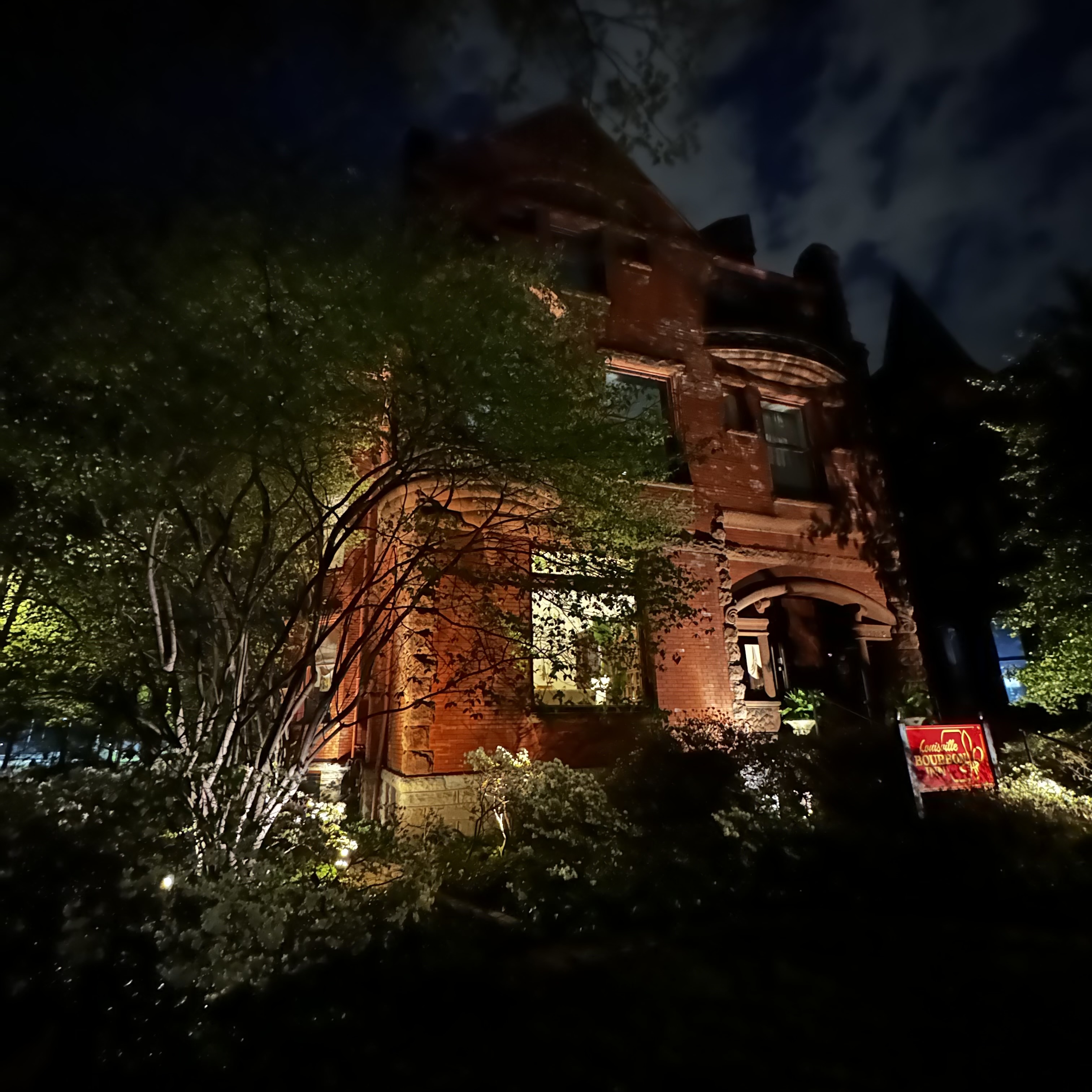 Louisville Bourbon Inn