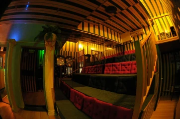 /geneva-gay-saunas/
