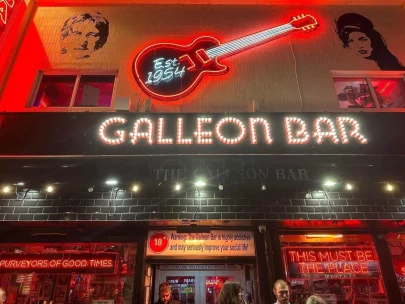 Galleon Bar