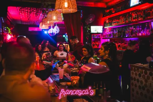 Melbourne Eşcinsel Barları