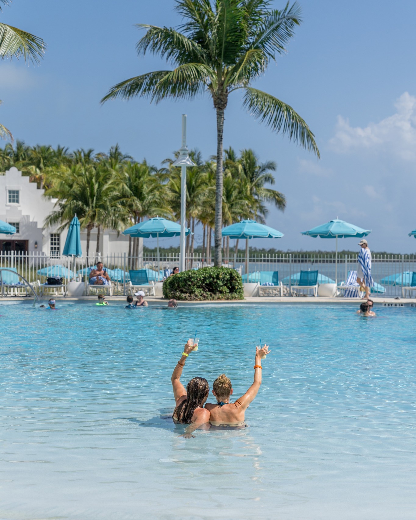 Isla Bella Beach Resort