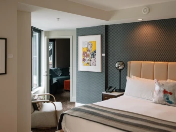 Hotel Theodore