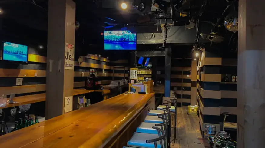 Cafe de Jumpin Jumpin Building