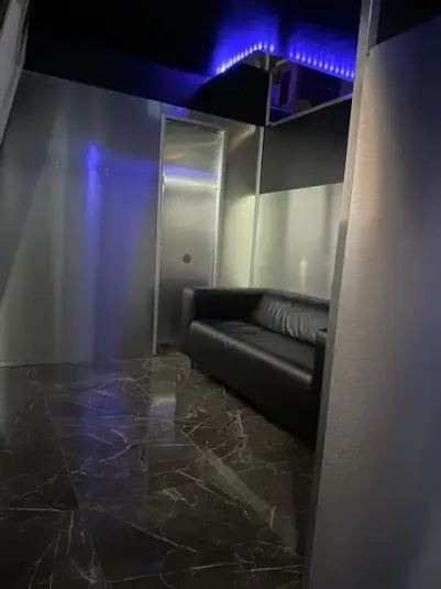 Club Deluxe