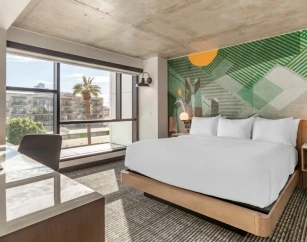 Cambria Hotel Downtown Phoenix Convention Center