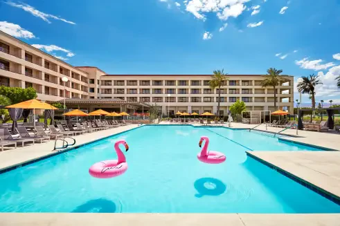 DoubleTree by Hilton Golf Resort Palm Springs DoubleTree by Hilton Golf Resort Palm Springs