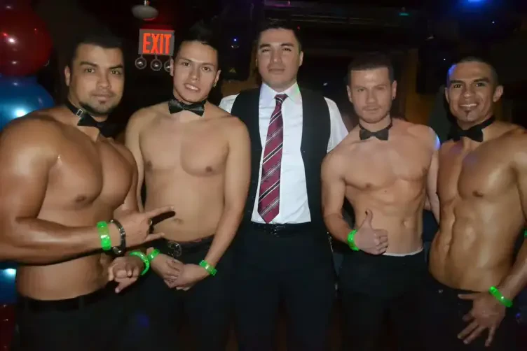 Friend's Tavern Bar Queens New York