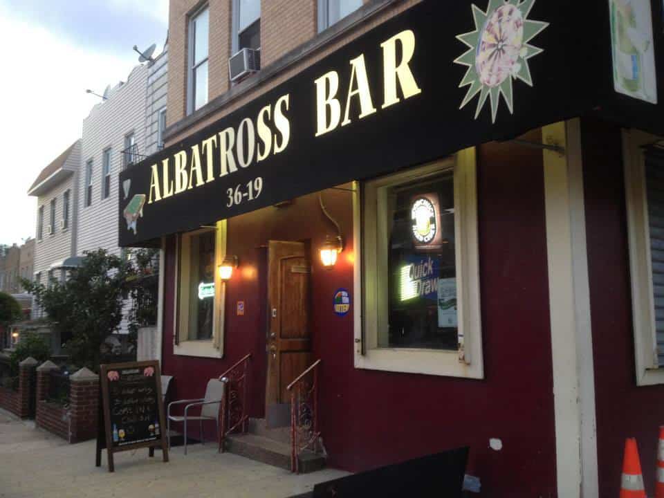 Albatross Bar Queens 뉴욕