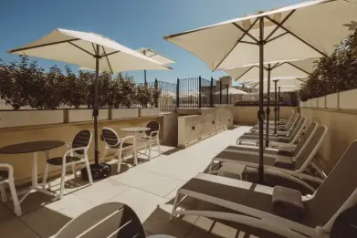 San Karlu Hotel