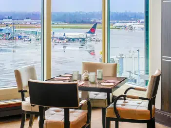 페어몬트 밴쿠버 공항