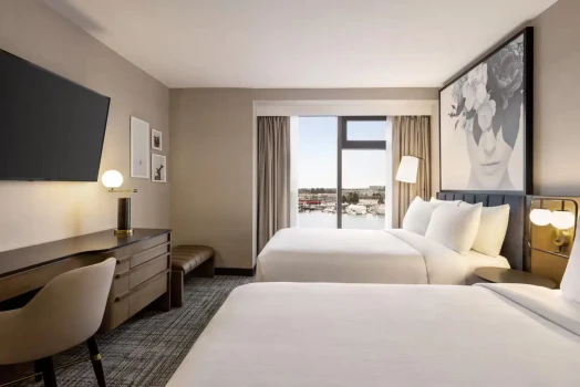 Radisson Blu Vancouver Airport Hotel & Marina