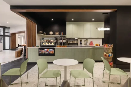 Radisson Blu Vancouver Airport Hotel & Marina