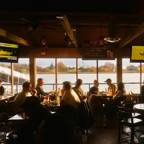 Flying Beaver Bar & Grill