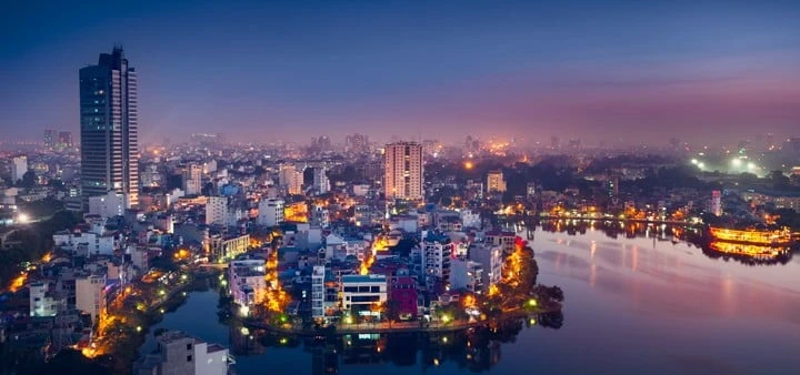 Hanoi at night