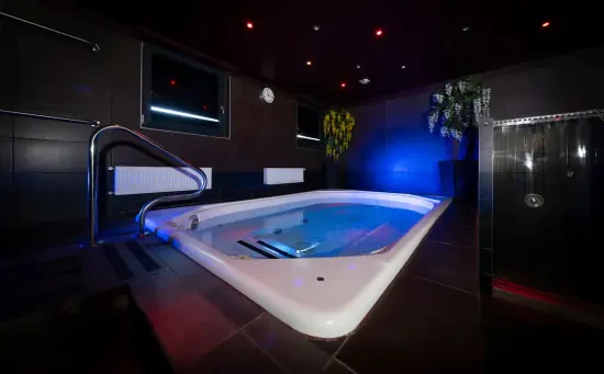 Discount Day for 18-29 Magnum Club Members