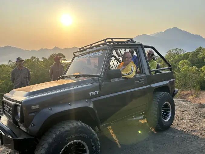 Everything to Sea 的裸巴厘體驗