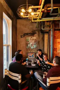 ستورم كراو مانور