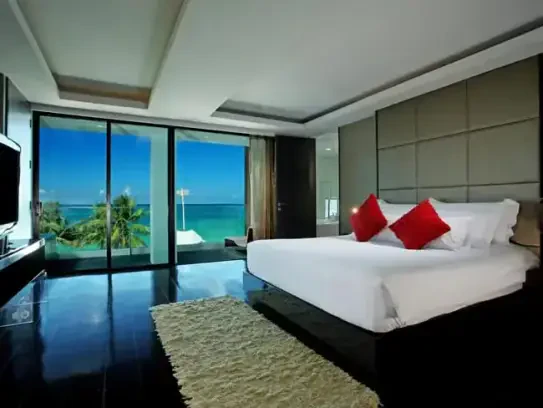 B-Lay Tong Beach Resort