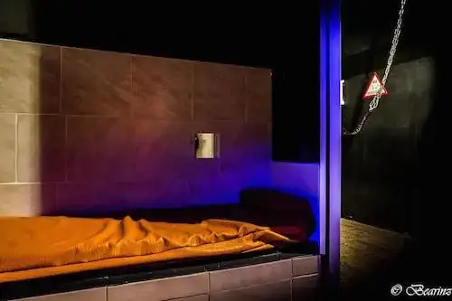Valence Saunas Gays
