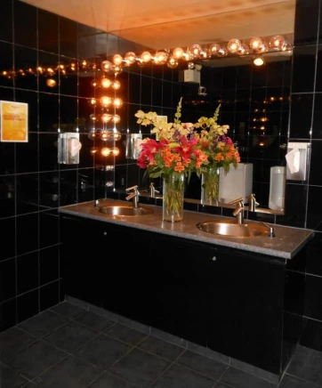 F212 Steam Sauna Vancouver Canada