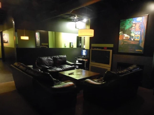 F212 Steam Sauna Vancouver Canada