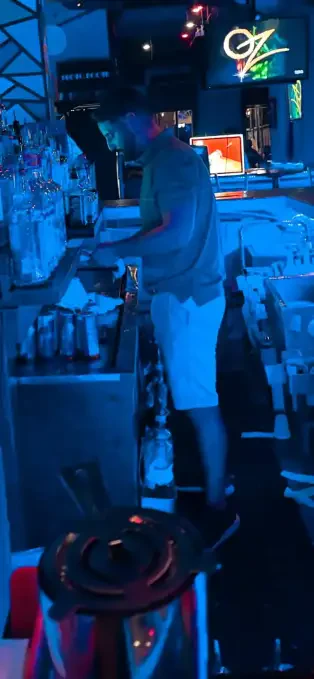 Oz New Orleans gay nightclub