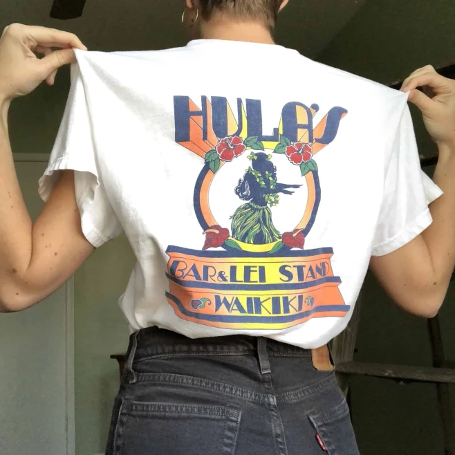 Hula's Bar and Lei Stand