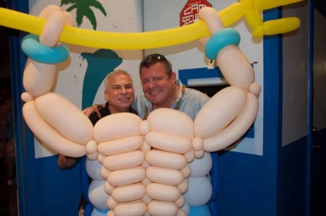 In Between Waikiki Honolulu Bar Hawaii